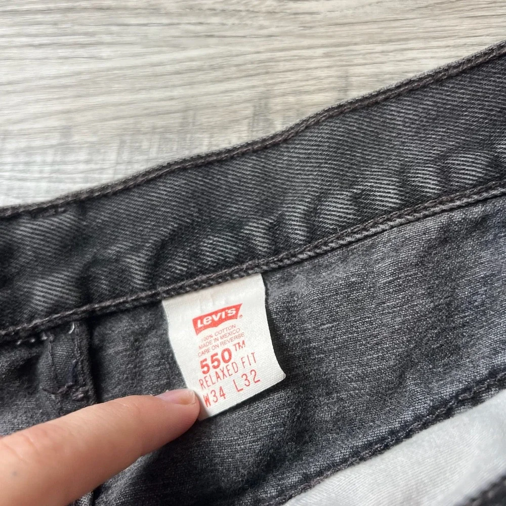 Levi's 550 Jeans Mens 34x32 Faded Black Relaxed Fit Tapered Vintage 90s Denim - Picture 4 of 12